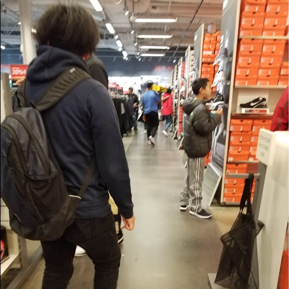 Meet your Posher, Johan - Picture 1 of 1